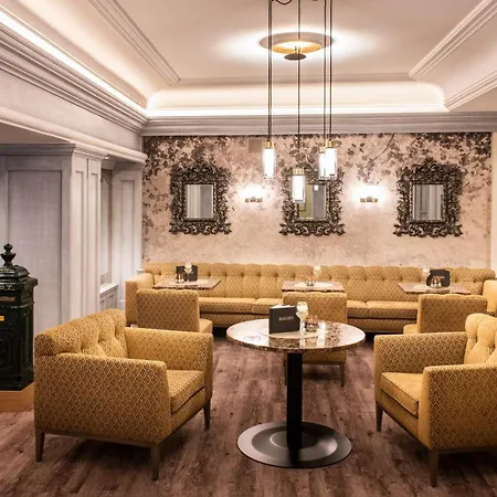 Отель Parkhotel