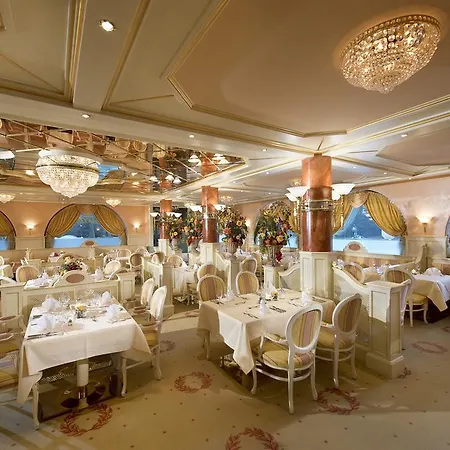 Parkhotel Szálloda